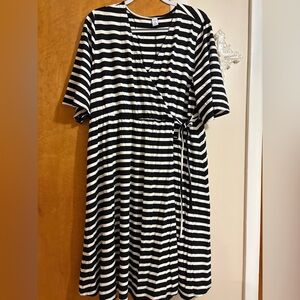 Old Navy Black and White Striped Top